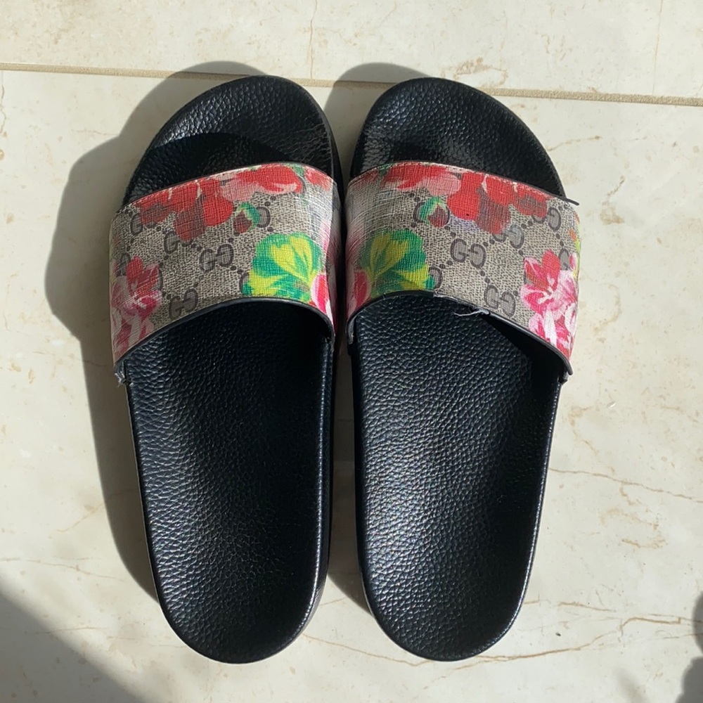 Gucci GG Blooms Supreme Slide Sandals